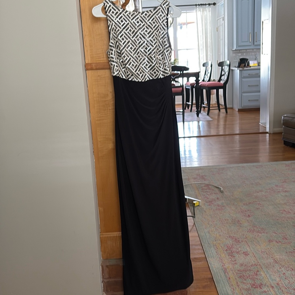 Ralph Lauren evening dress size 2 sequin detail